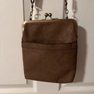 Bueno Tan kiss lock Crossbody with Gold Accents